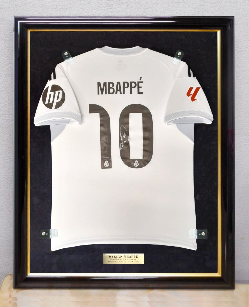 �L���A���E�G���o�y���A���}�h���[���j�t�H�[���z��