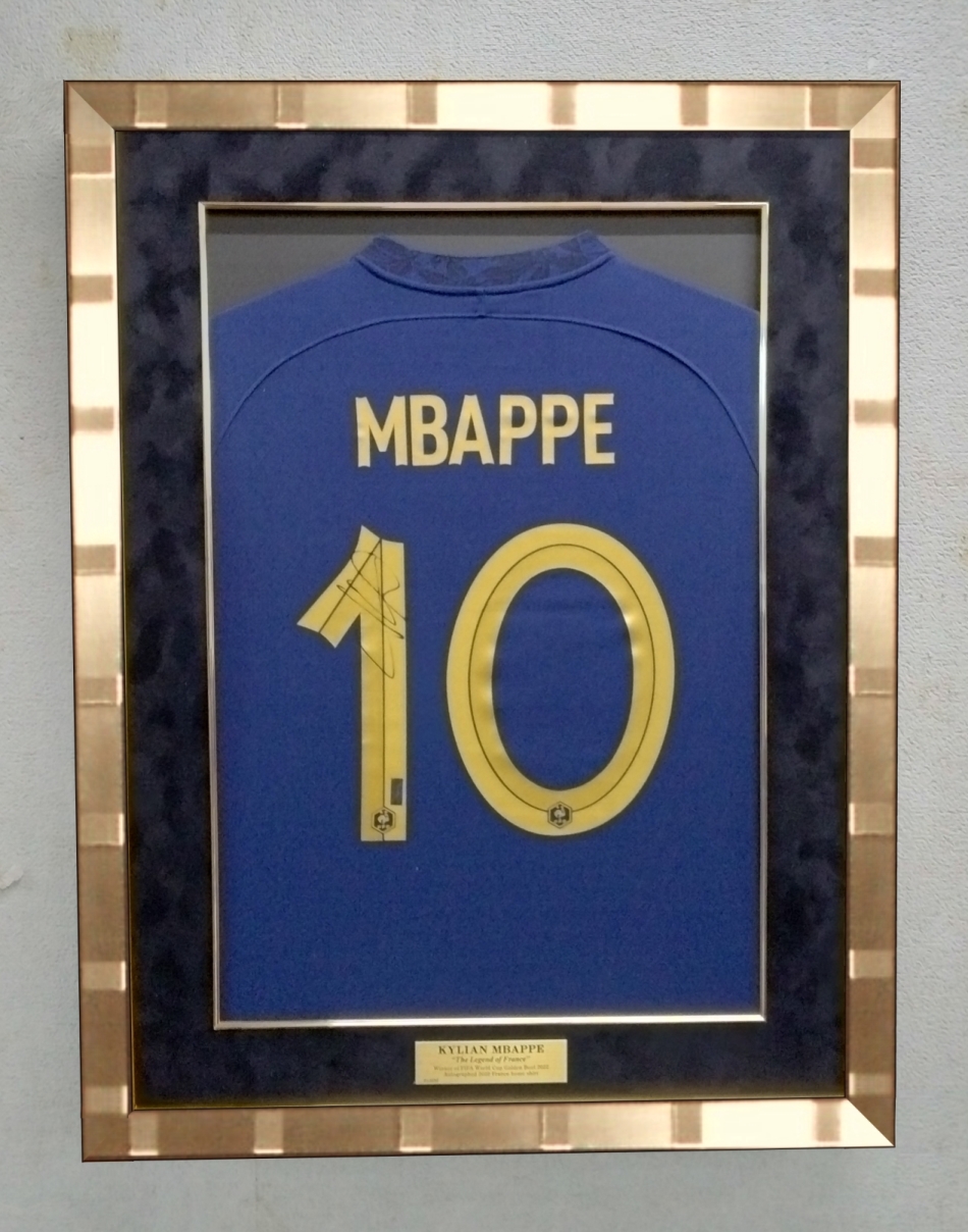 �L���A���E�G���o�y���j�t�H�[���z��