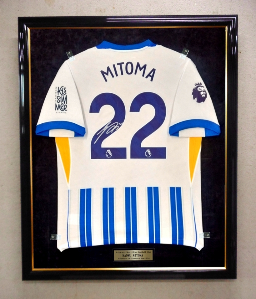 �O☃u���C�g�����j�t�H�[���z��